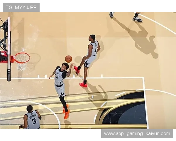 马刺锋线大将关键场次低迷，攻守表现分析